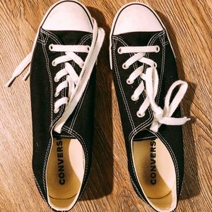 Size 10 black converses